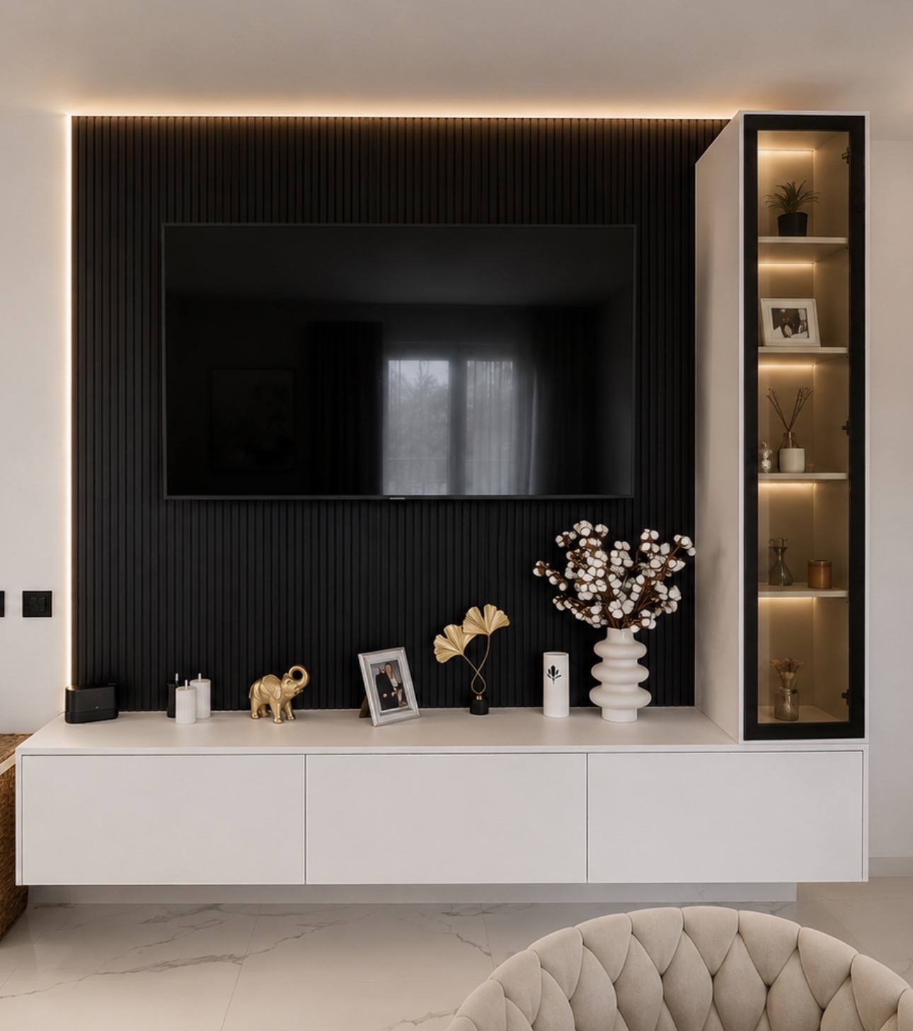 MONOCHROME ELEGANCEA  | ZONA TV